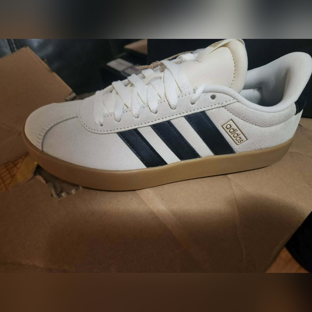 Womens Adidas Suede Cream White Black Gold VL Court 3.0 Shoe Size 6.5 Low Top - Picture 5 of 9